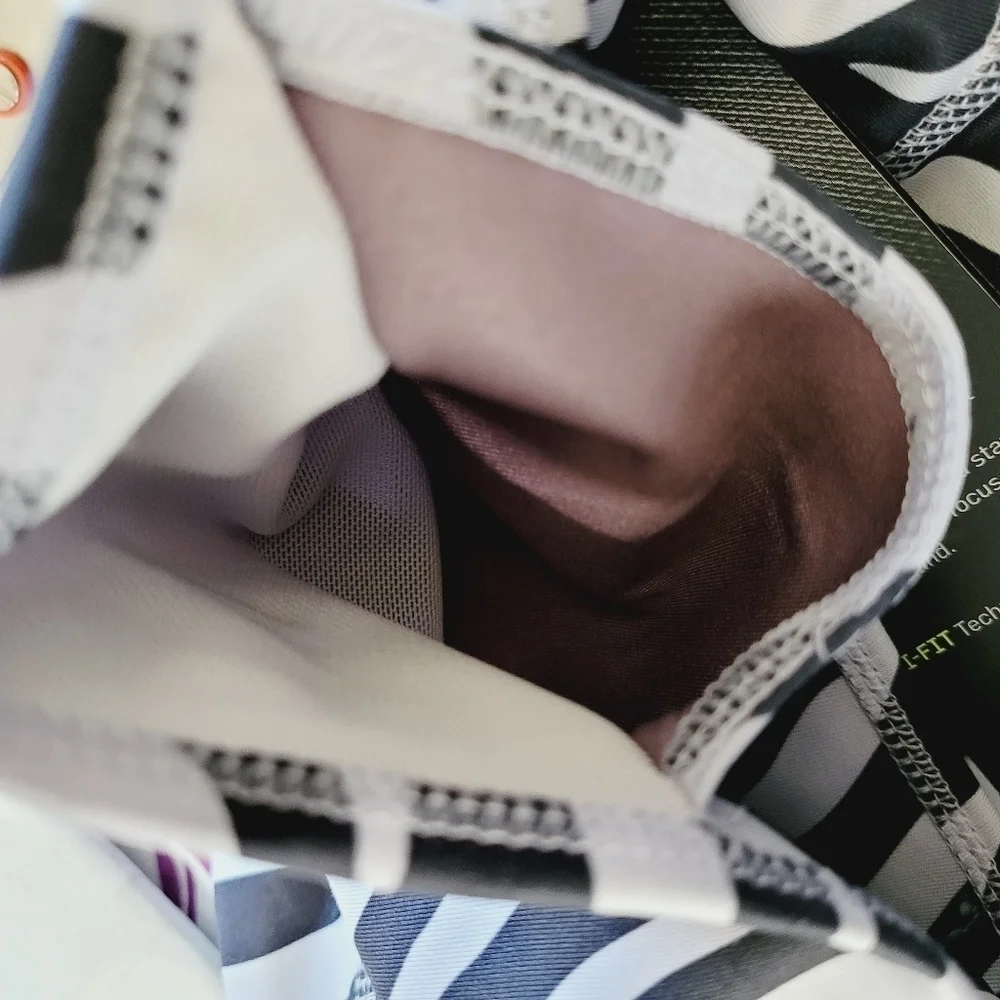Nike Women's Icon Clash All Over Zebra Print Legging 7/8 Length White/Black XS